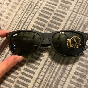 RAYBAN SUNGLASSES
